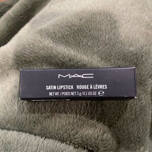 MAC Cosmetics Matte Lipstick BRAND NEW in shade: FAUX. Such a pretty rose color